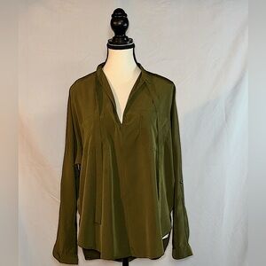 Abercrombie Olive Green Satin Tie Neck Blouse Size Medium V-Neck Slit Sleeve